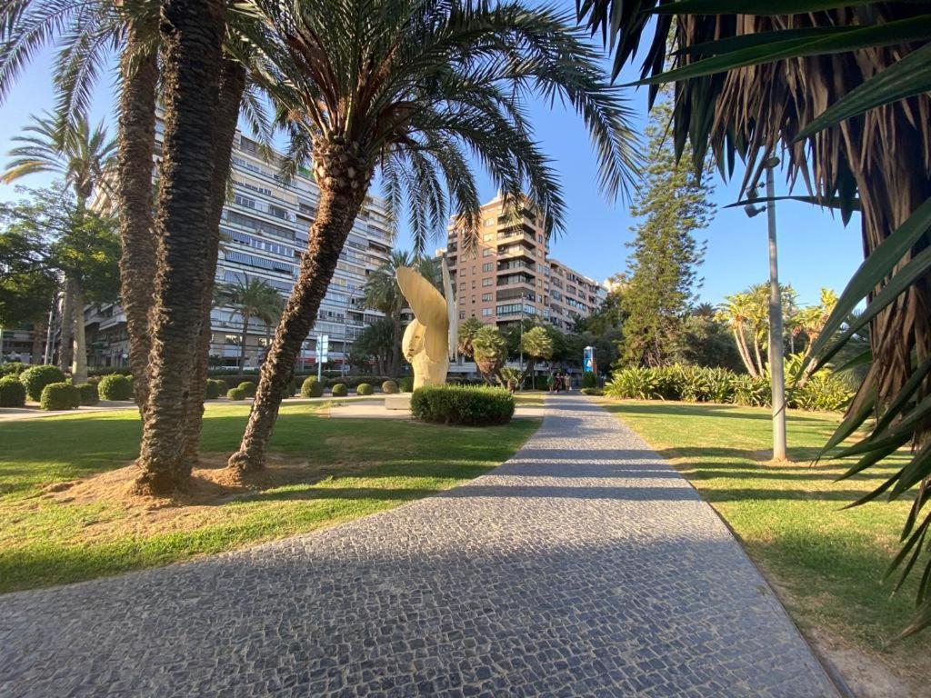Tropical Loft Lägenhet Alicante Exteriör bild